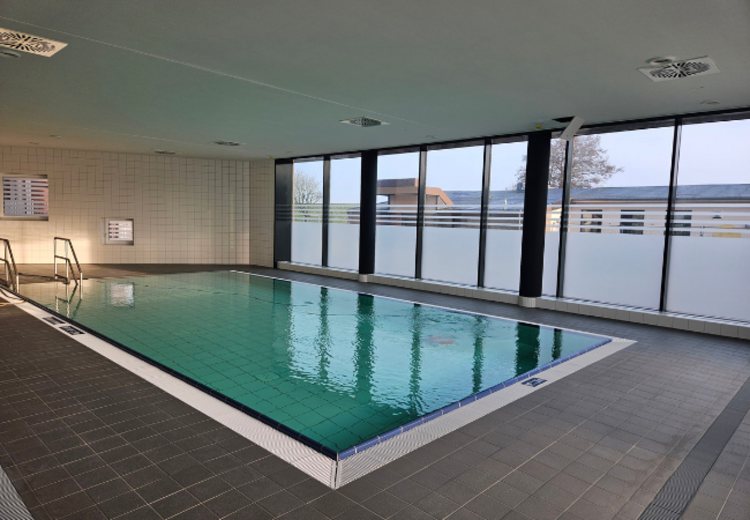 Therapeutisches Schwimmen für Gesundheit und Mobilität